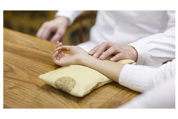 備案就可開(kāi)中醫(yī)診所，45萬(wàn)中醫(yī)人“解放”了